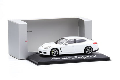 1:43 Minichamps Porsche Panamera S e-hybrid 2013 weiss WAP Dealer