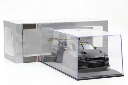 1:18 IXO Ford Mustang GT3 Racing Spec Plain Body matt schwarz 2024 + Vitrine