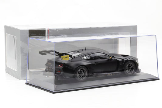 1:18 IXO Ford Mustang GT3 Racing Spec Plain Body matt schwarz 2024 + Vitrine