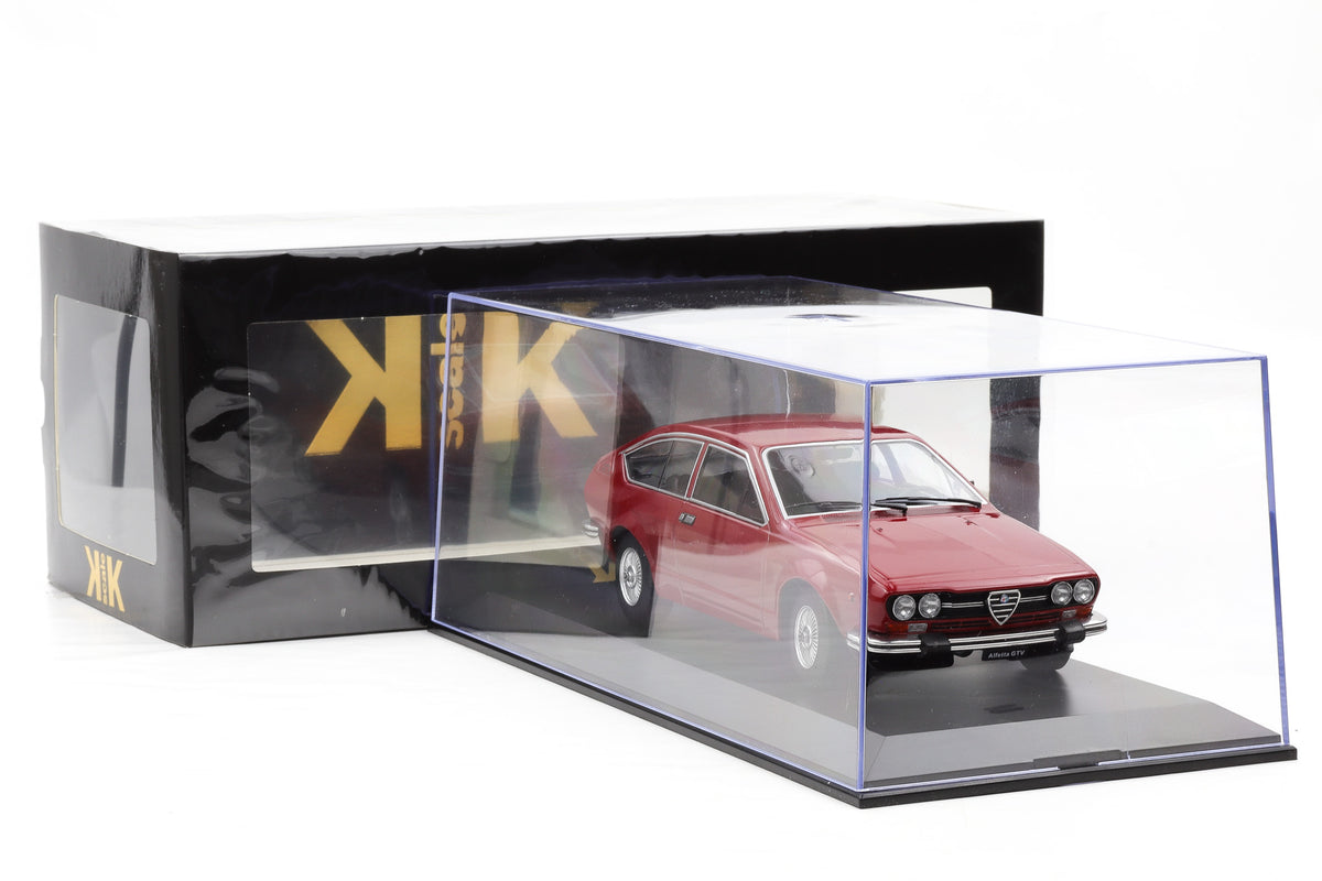 1:18 Alfa Romeo Alfetta 2000 GTV 1976 Giugiaro Design KK Scale + Vitrine