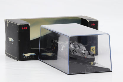 1:43 Hot Wheels Elite Ferrari FXX schwarz #30 Michael Schumacher N5591