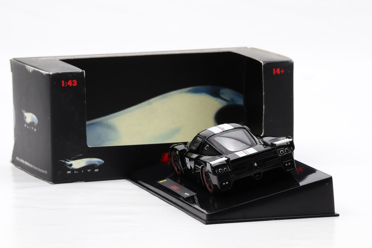 1:43 Hot Wheels Elite Ferrari FXX schwarz-weiß #28 N5608