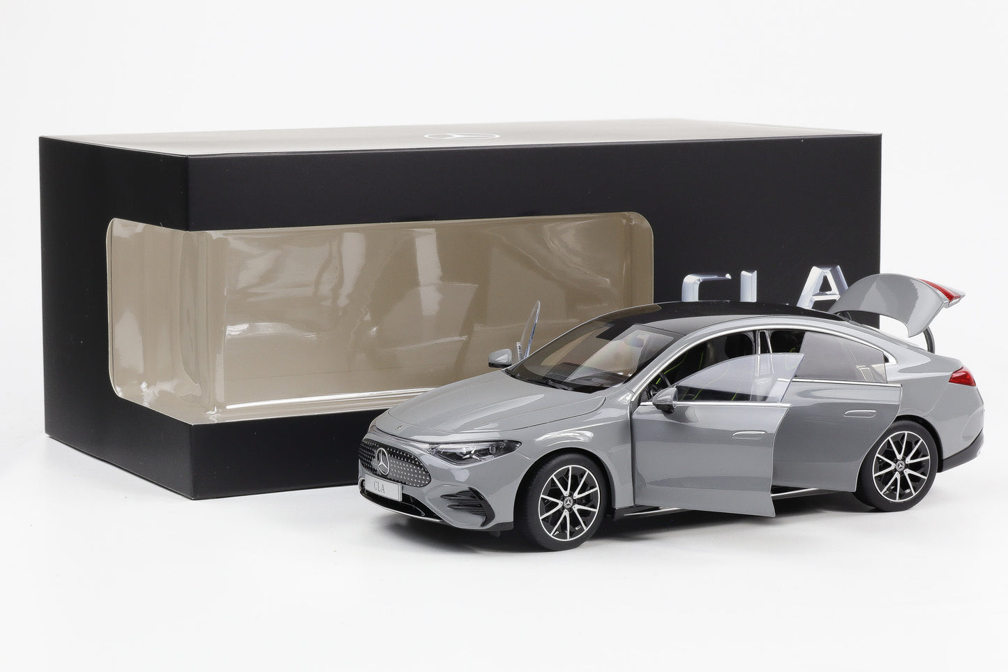 1:18 NZG Mercedes Benz CLA Coupe 2025 Modell C174 alpingrau Dealer