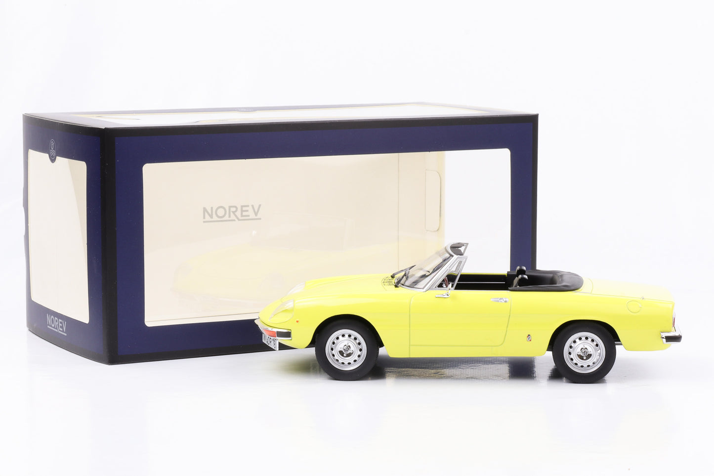 1:18 Alfa Romeo 2000 Spider 1979 yellow with removable soft top Norev 187883