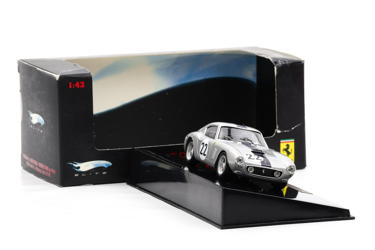 1:43 Hot Wheels Elite Ferrari 250 GT Berlinetta silber #22 Short Wheel Base P9959