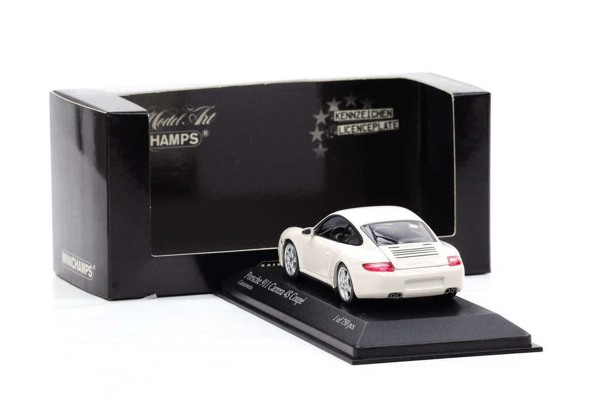 1:43 Minichamps Porsche 911 997 Carrera 4S Coupe white 2005