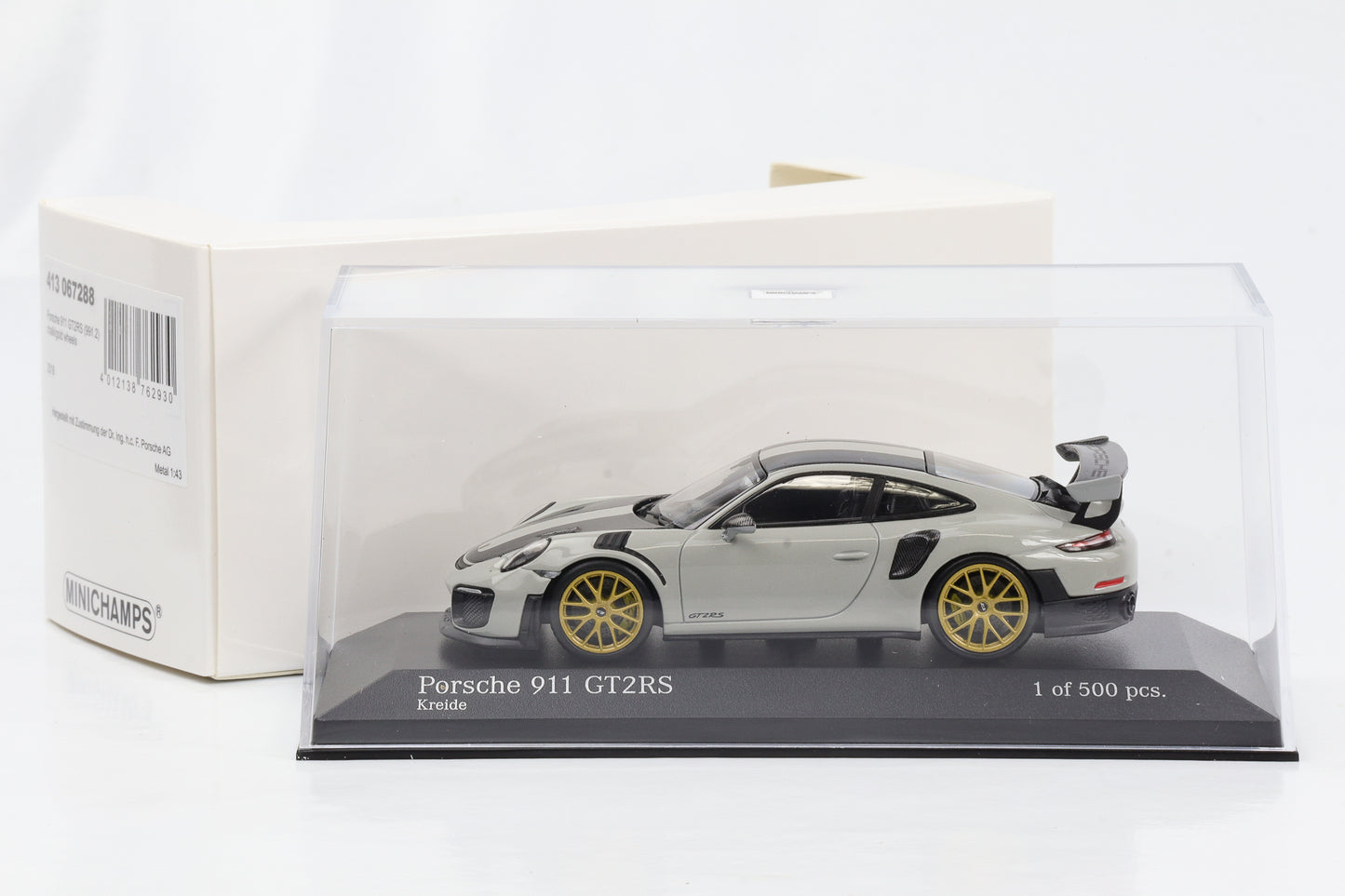 1:43 Porsche 911 GT2 RS 991.2 2018 chalk gold wheels Minichamps