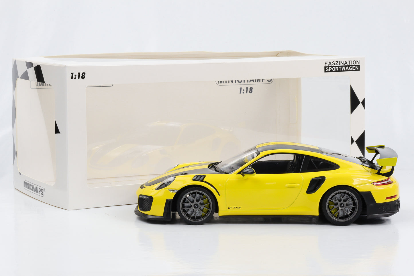 1:18 Porsche 911 GT2 RS 991.2 Weissach Yellow magnesium wheels Minichamps