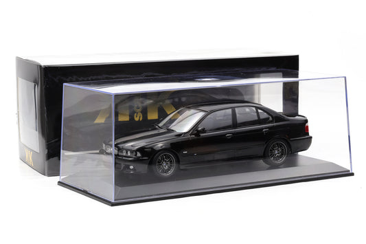 1:18 BMW M5 E39 Saloon 1998 schwarz KK-Scale diecast + Vitrine
