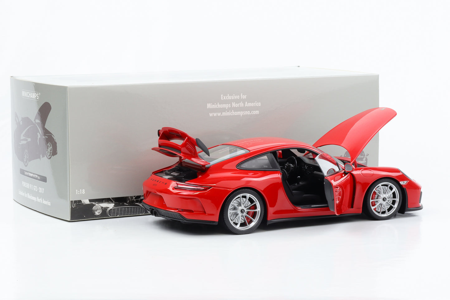 1:18 Porsche 911 992 GT3 Street 2017 indischrot Minichamps
