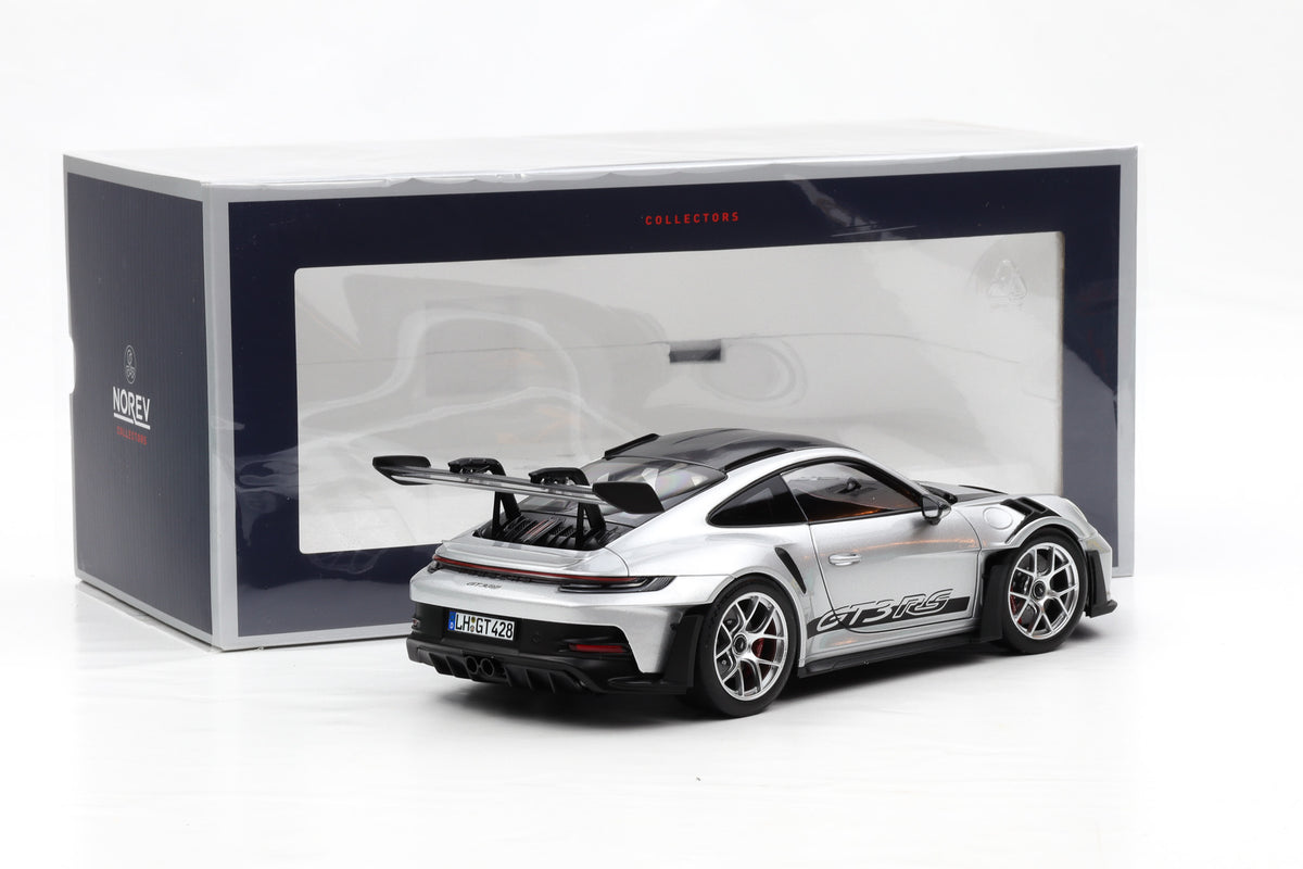 1:18 Porsche 911 992 GT3 RS 2022 Weissach Package GT-Silbermetallic Norev