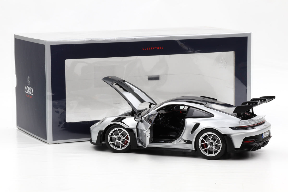 1:18 Porsche 911 992 GT3 RS 2022 Weissach Package GT-Silbermetallic Norev