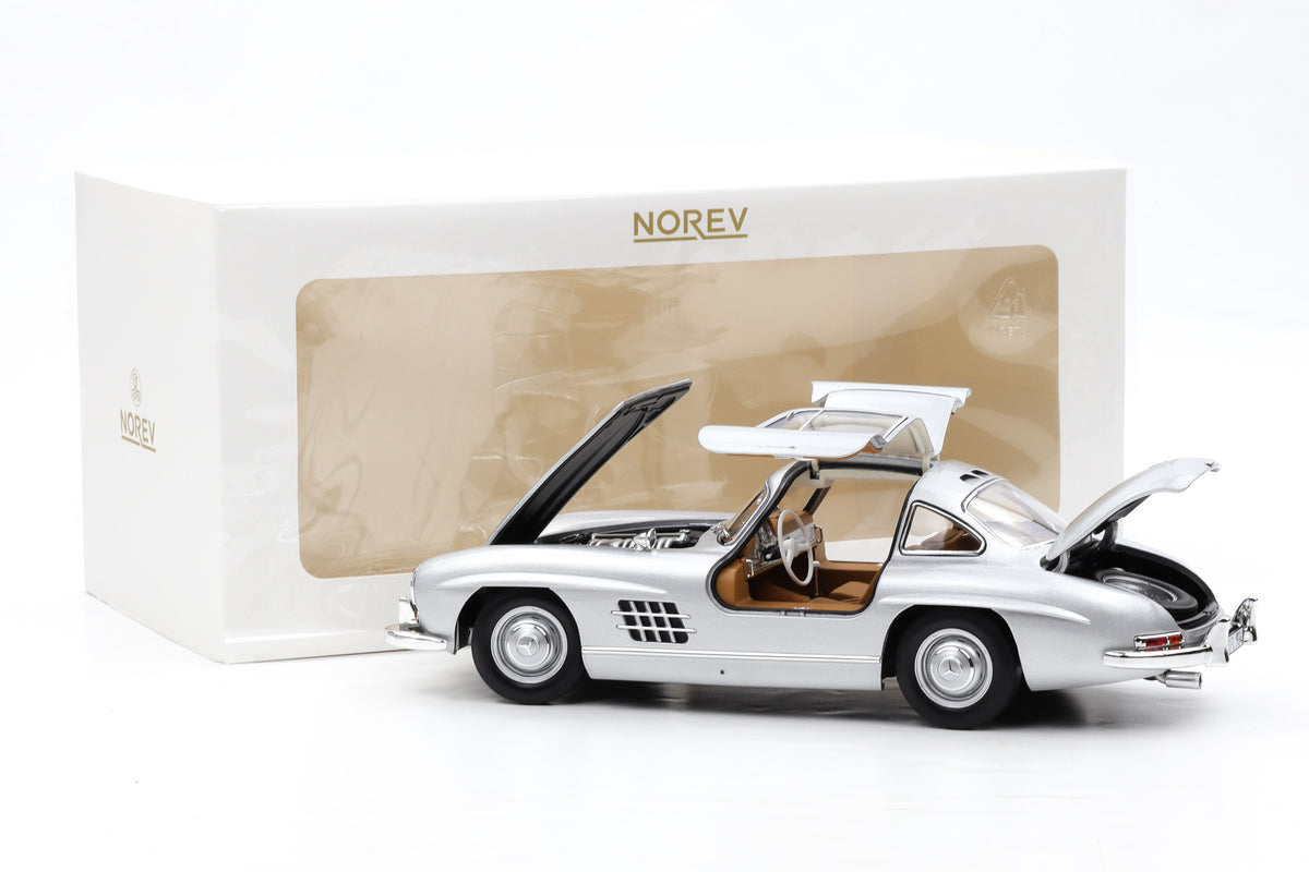 1:18 Norev Mercedes-Benz 300 SL Gullwing Flügeltürer W198 1954 silber 183857