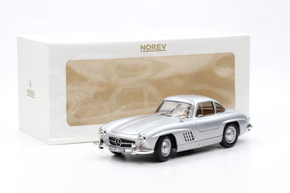 1:18 Norev Mercedes-Benz 300 SL Gullwing Flügeltürer W198 1954 silber 183857