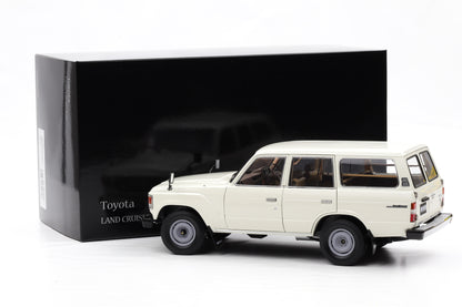 1:18 Kyosho Toyota Land Cruiser 60 (J60) 1980 weiß 08956W – Full Opening