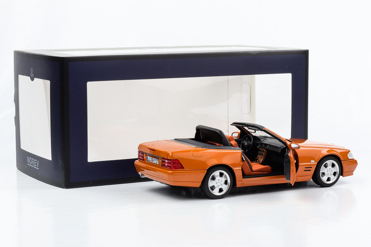 1:18 Mercedes-Benz 500 SL R129 mit Softtop orange metallic Norev Dealer