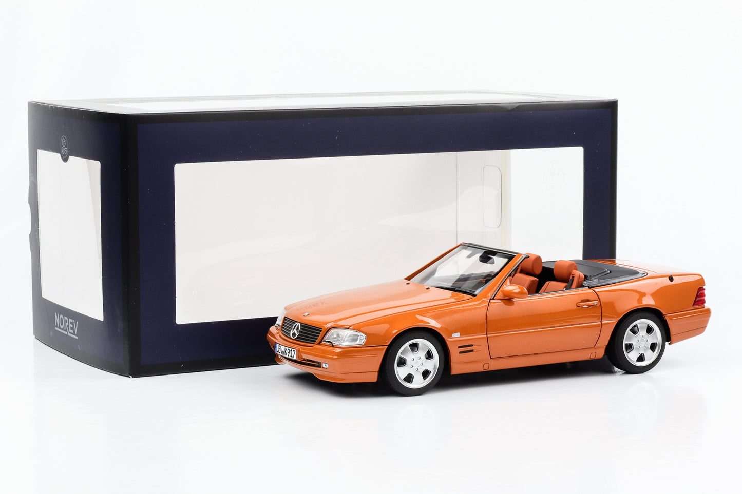 1:18 Mercedes-Benz 500 SL R129 mit Softtop orange metallic Norev Dealer