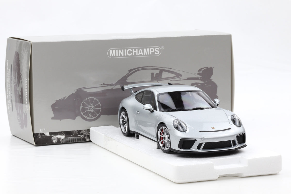 1:18 Minichamps Porsche 911 (991.2) GT3 2017 Silber / North America 1/299 pcs