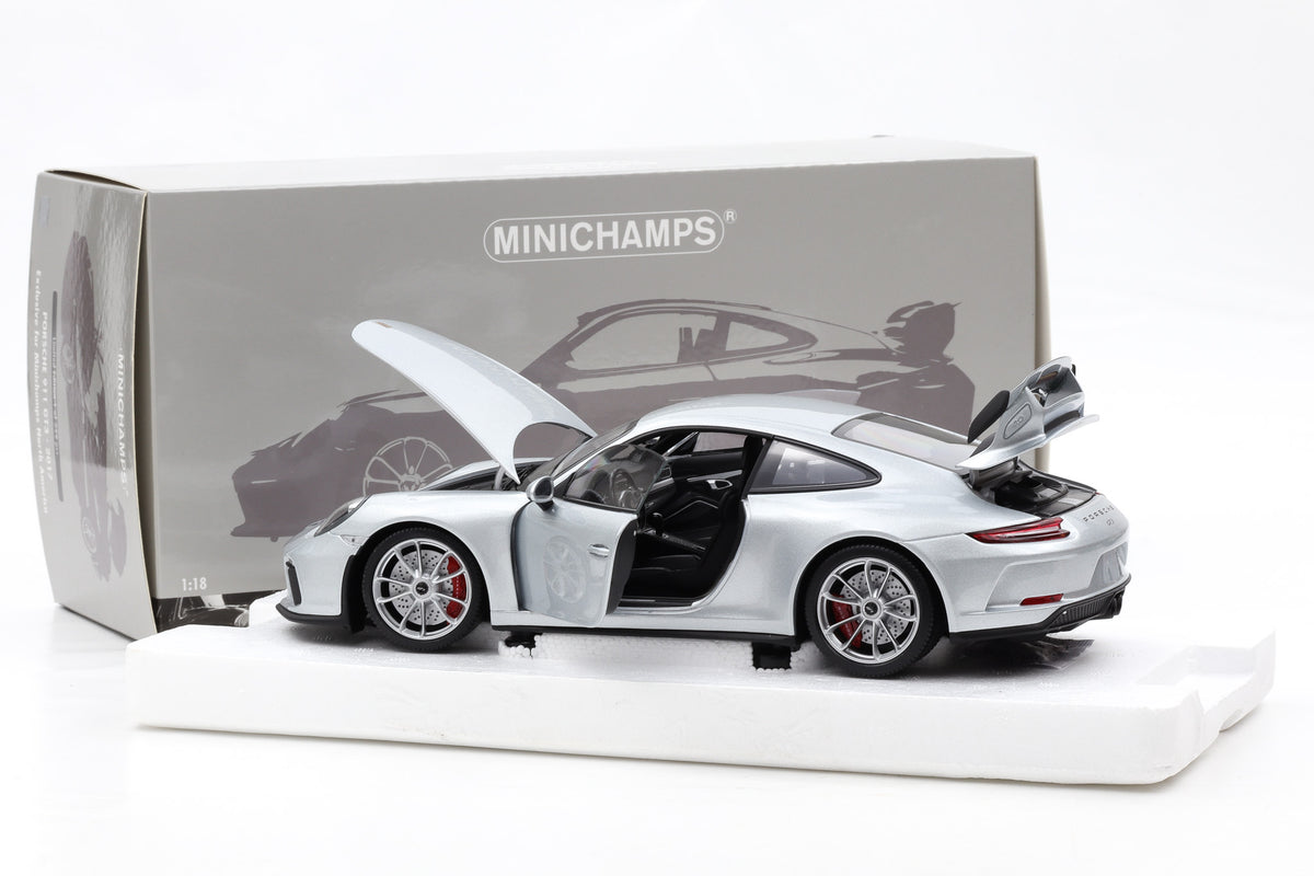 1:18 Minichamps Porsche 911 (991.2) GT3 2017 Silber / North America 1/299 pcs