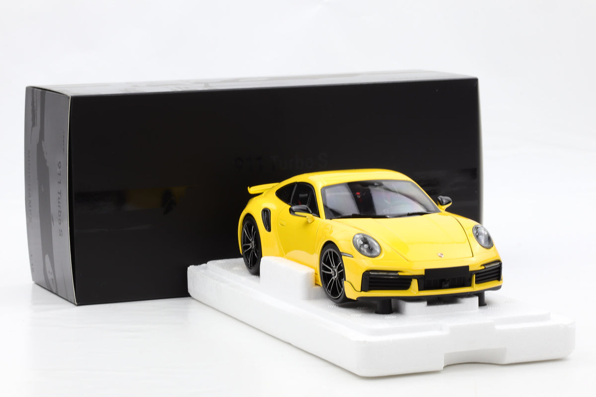 1:18 Minichamps Porsche 911 992 Turbo S Coupe Sport Design 2021 gelb
