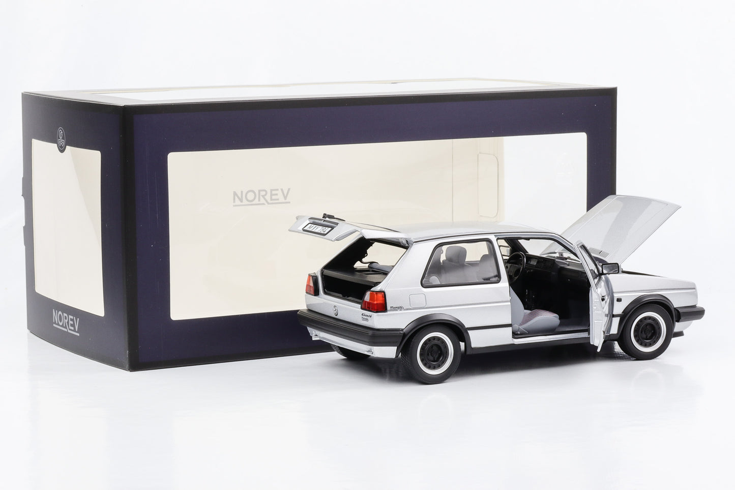 1:18 VW Golf II Memphis 1988 gris argent métallisé Norev ouverture complète