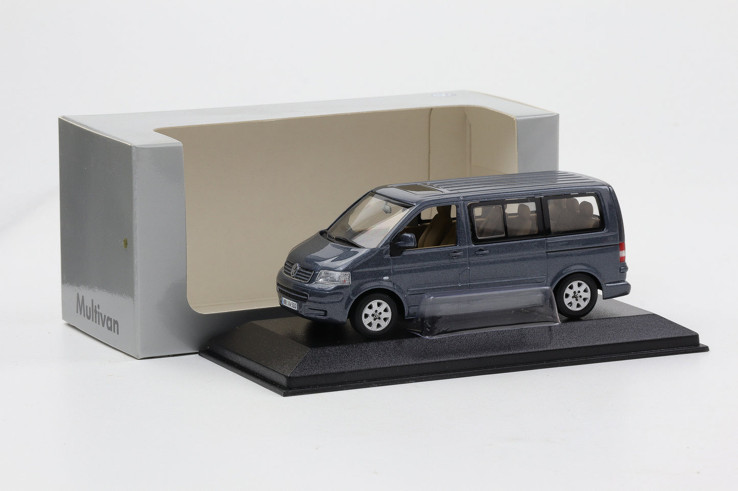 1:43 Minichamps Volkswagen VW Multivan grau 842 9021 26 Dealer