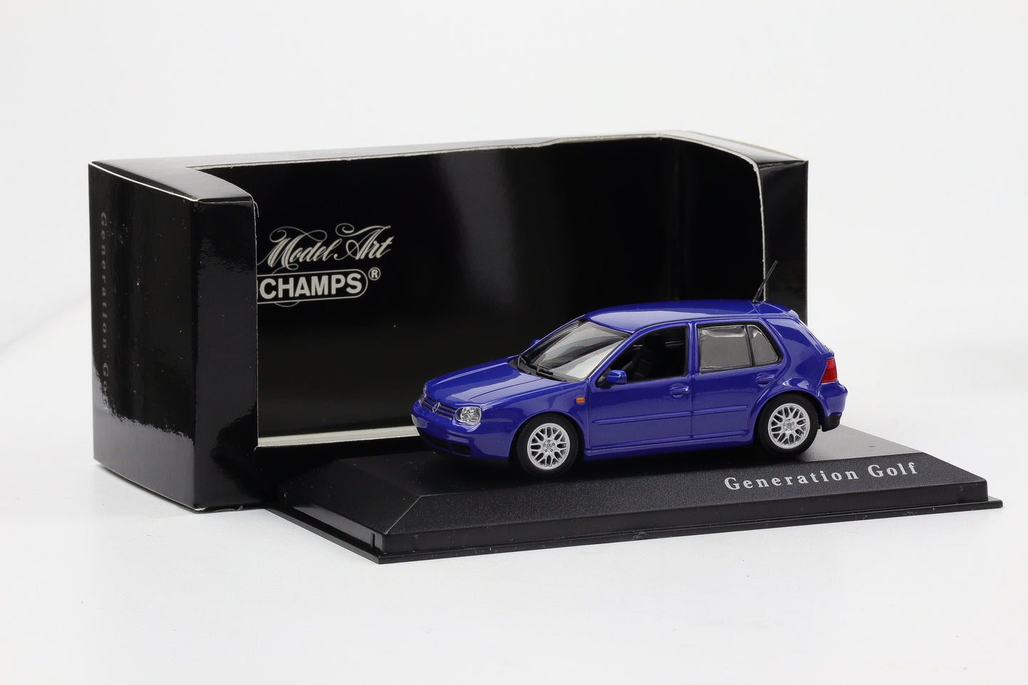 1:43 Minichamps Volkswagen VW Golf GTI 3 blau Generation Golf