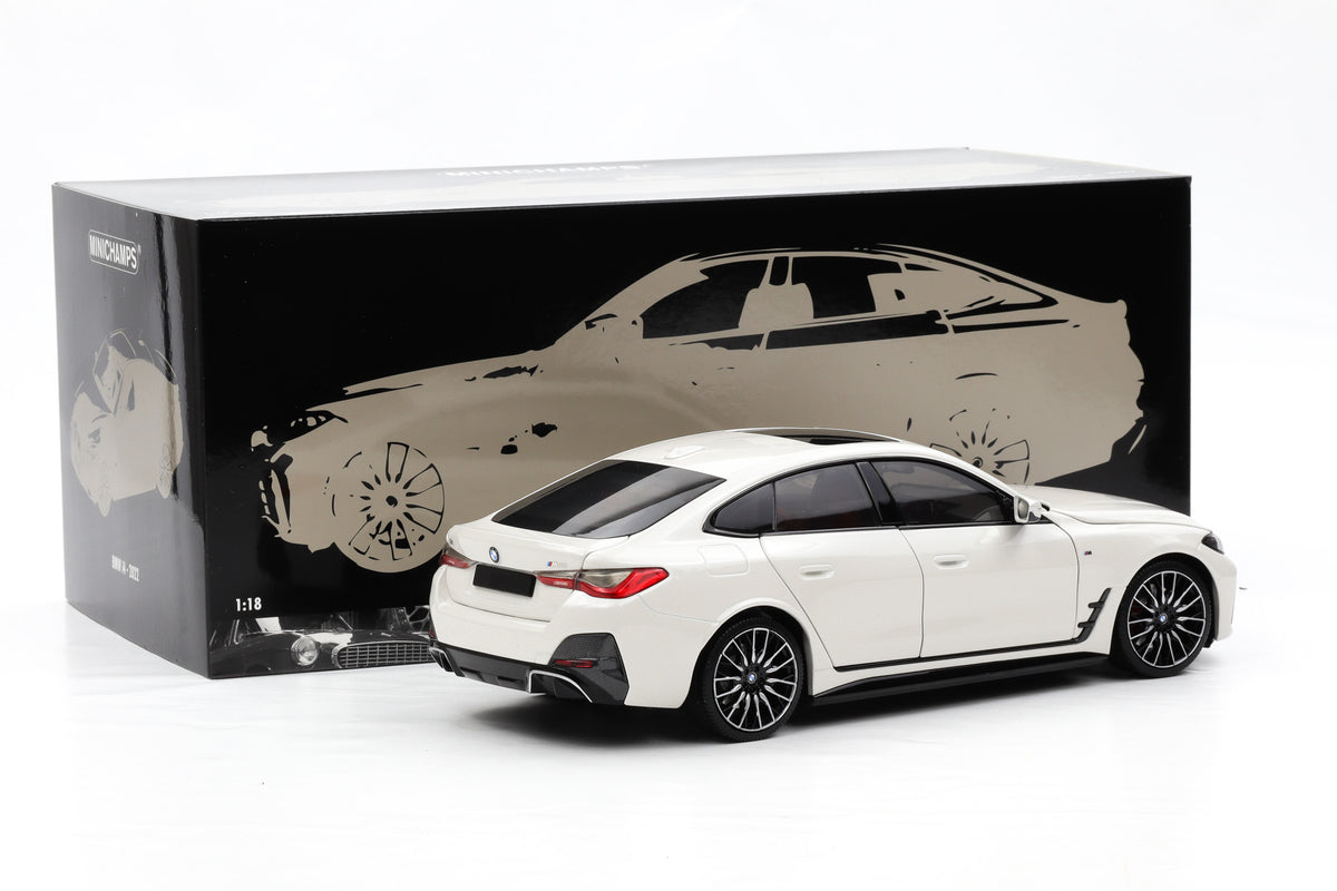 1:18 Minichamps BMW i4 M50 G26 Gran Coupé 2022 white metallic