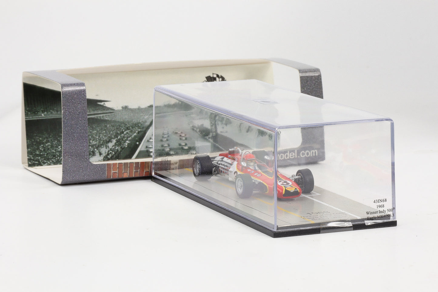 1:43 Spark 1968 Winner Indy 500 Eagle MK4 No. 3 Bobby Unser