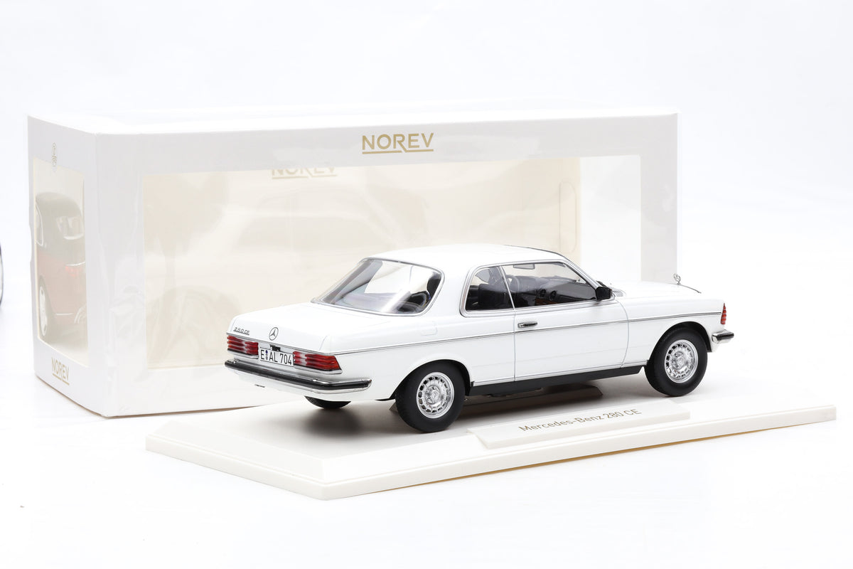 1:18 Norev Mercedes-Benz 280 CE Coupe C123 1980 white + Vitrine