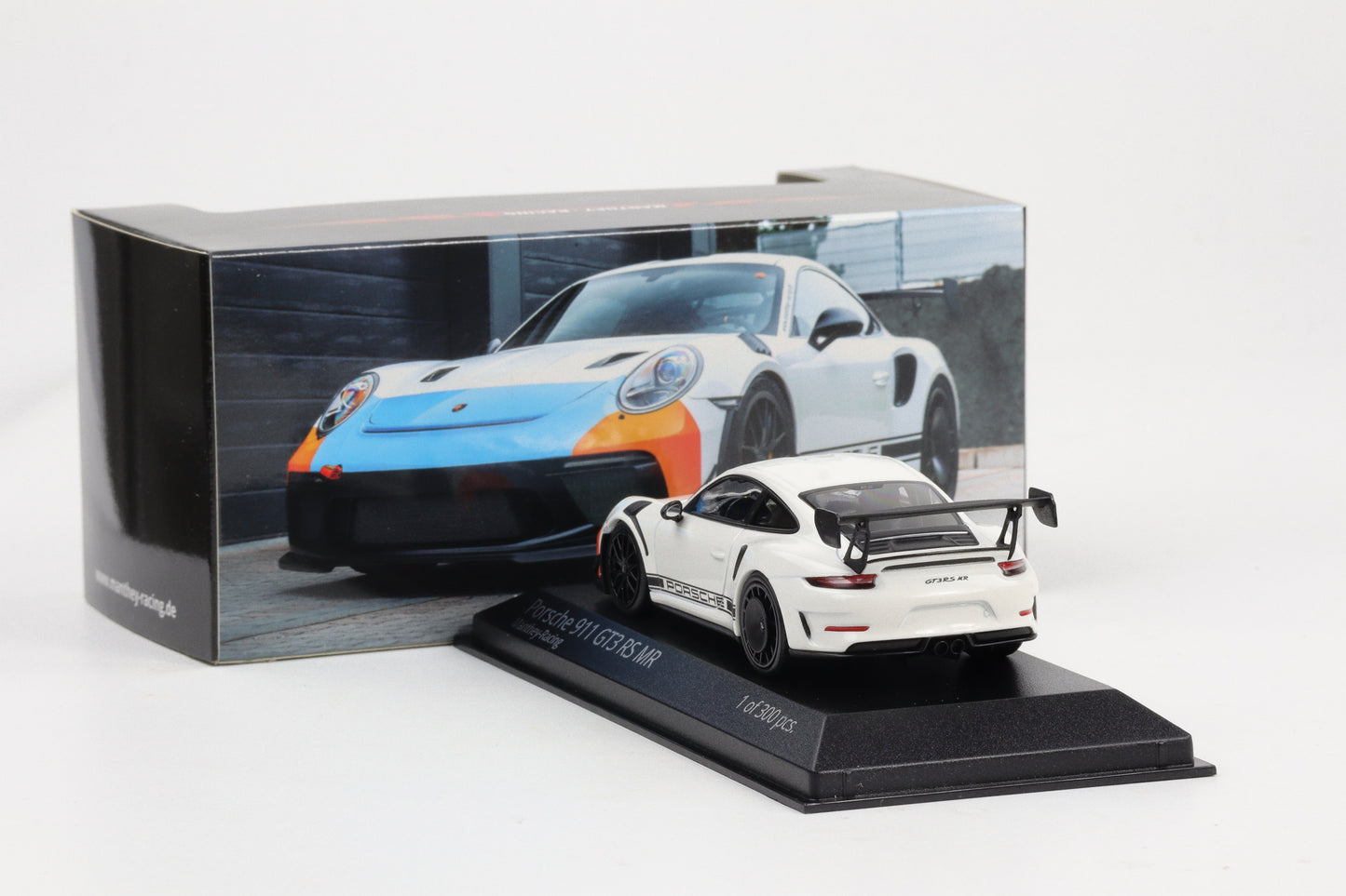 1:43 Minichamps Manthey Porsche 911 991 II GT3 RS MR Performance Kit weiss
