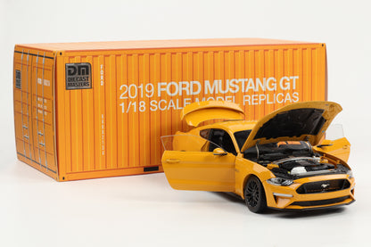 1:18 Diecast Masters Ford Mustang GT 5.0 Coupe LHD Kona orange blue 2019