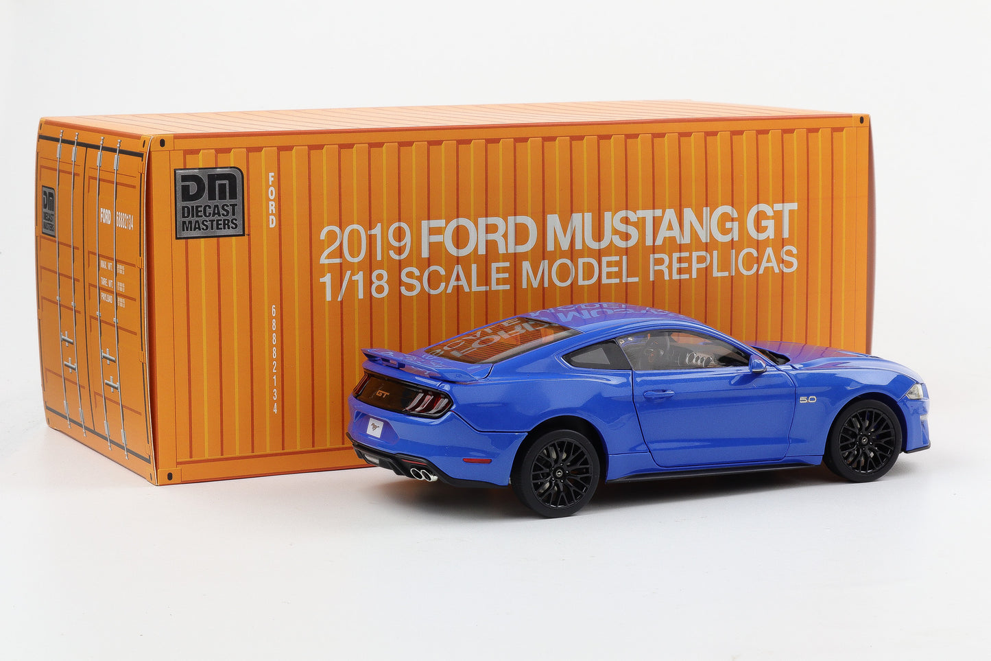 1:18 Diecast Masters Ford Mustang GT 5.0 Coupe LHD Kona blue 2019