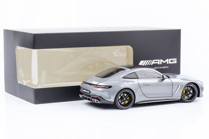 1:18 Mercedes-Benz AMG GT 63 Coupe 4matic+ Selenitgrau NZG Dealer