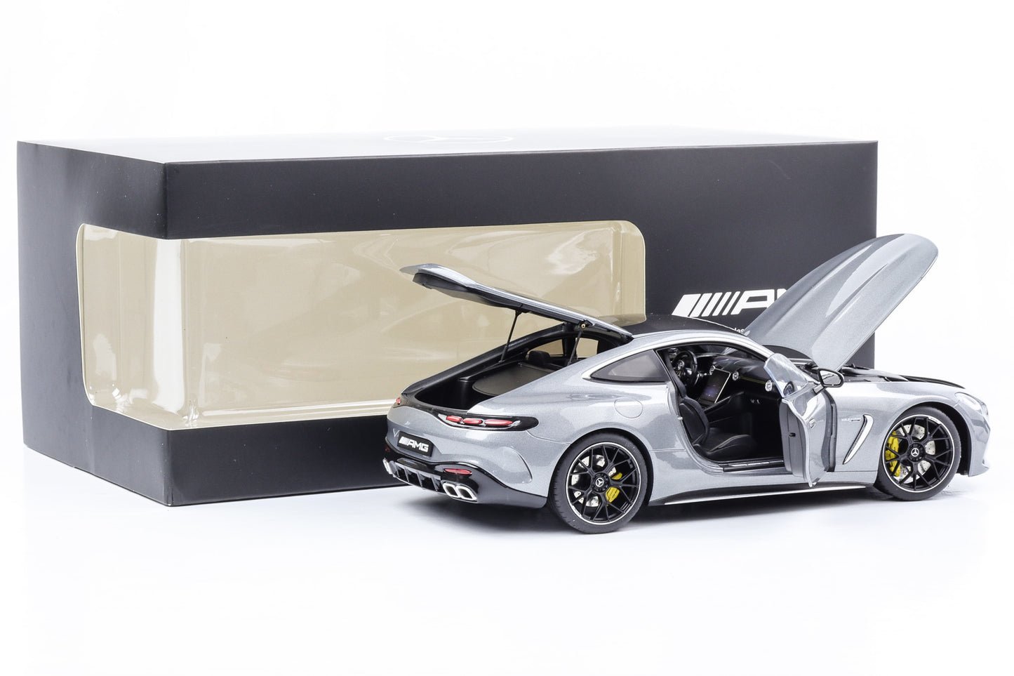 1:18 Mercedes-Benz AMG GT 63 Coupe 4matic+ Selenitgrau NZG Dealer