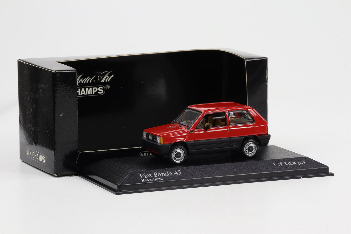 1:43 Minichamps Fiat Panda 45 1980 rot-schwarz