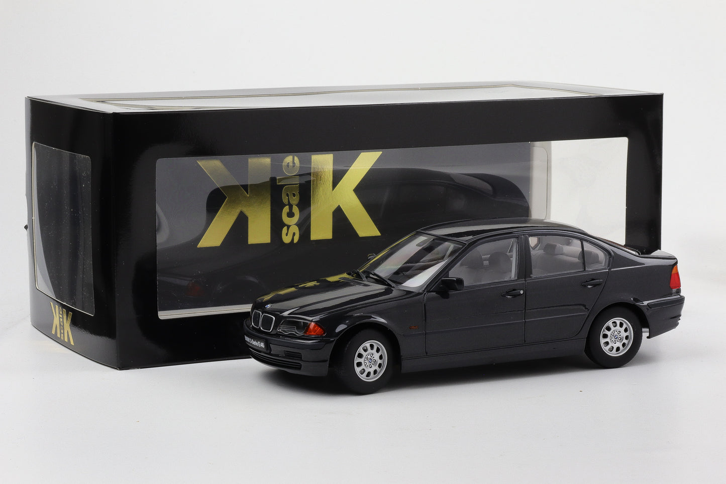 1:18 KK-Scale BMW 3er Serie E46 Limousine Baujahr 1999 schwarz metallic