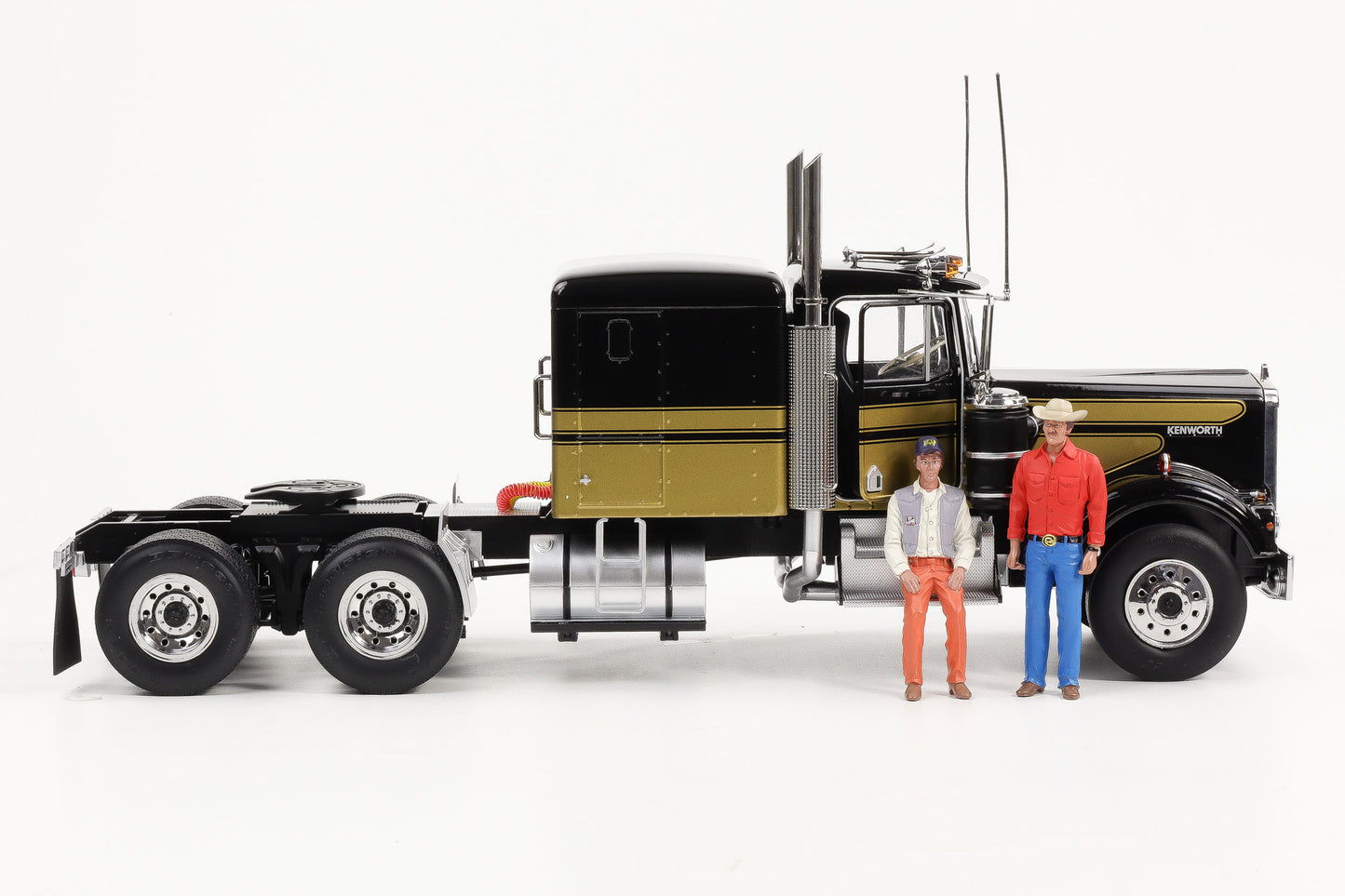 1:18 Kenworth W900 1976 like Smokey and the Bandit mit Figuren Road Kings