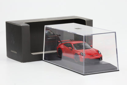 1:43 Minichamps Porsche 911 992 GT3 2021 rot Dealer WAP