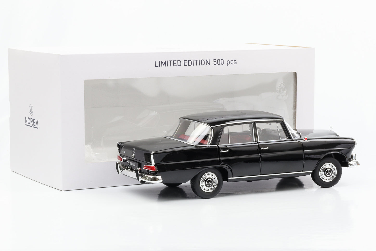 1:18 Mercedes-Benz 190 D W110 Heckflosse 1964 schwarz Norev limited