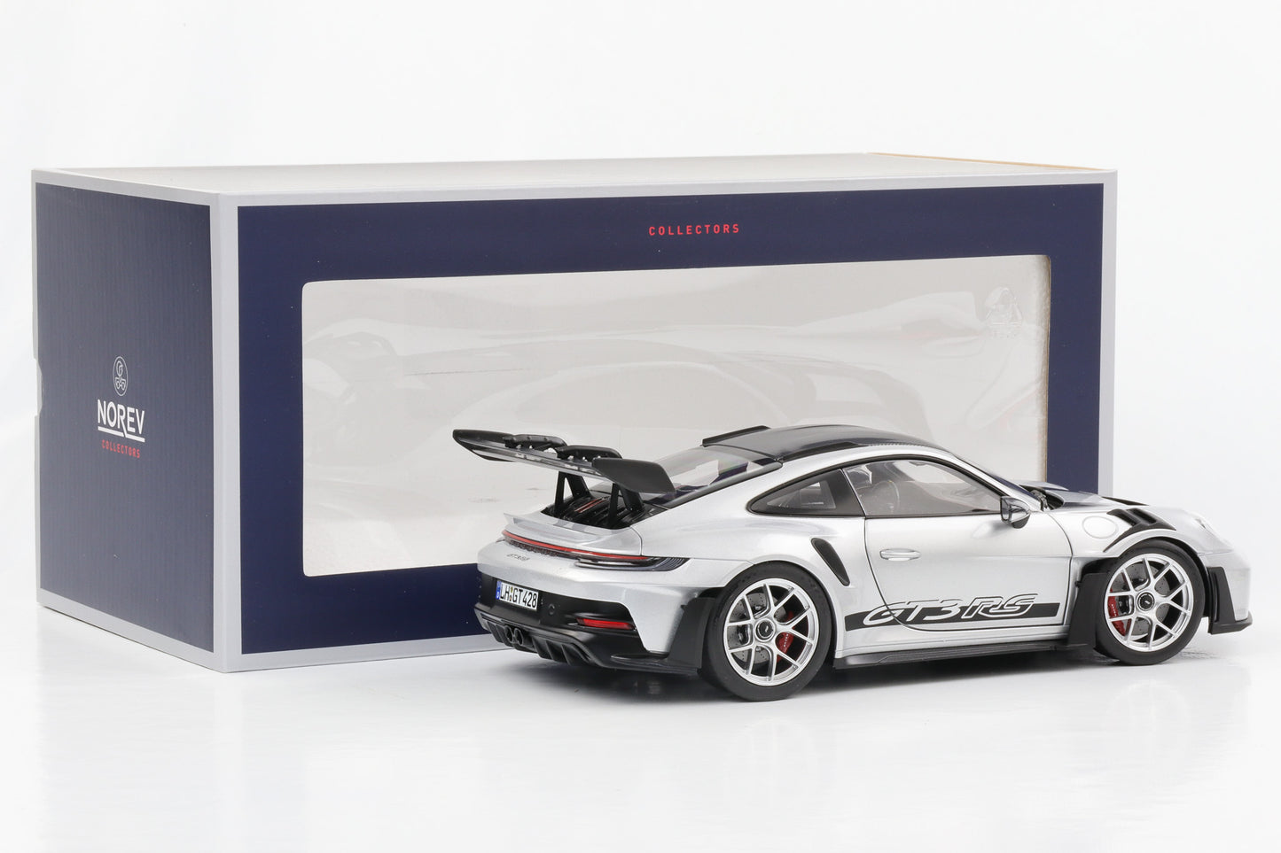 1:18 Porsche 911 992 GT3 RS 2022 Weissach GT-Silbermetallic Norev opening