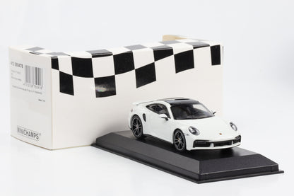 1:43 Porsche 911 992 Turbo S 2020 weiss mit silbernen Felgen Minichamps