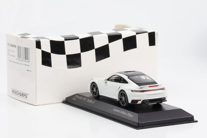1:43 Porsche 911 992 Turbo S 2020 weiss mit silbernen Felgen Minichamps