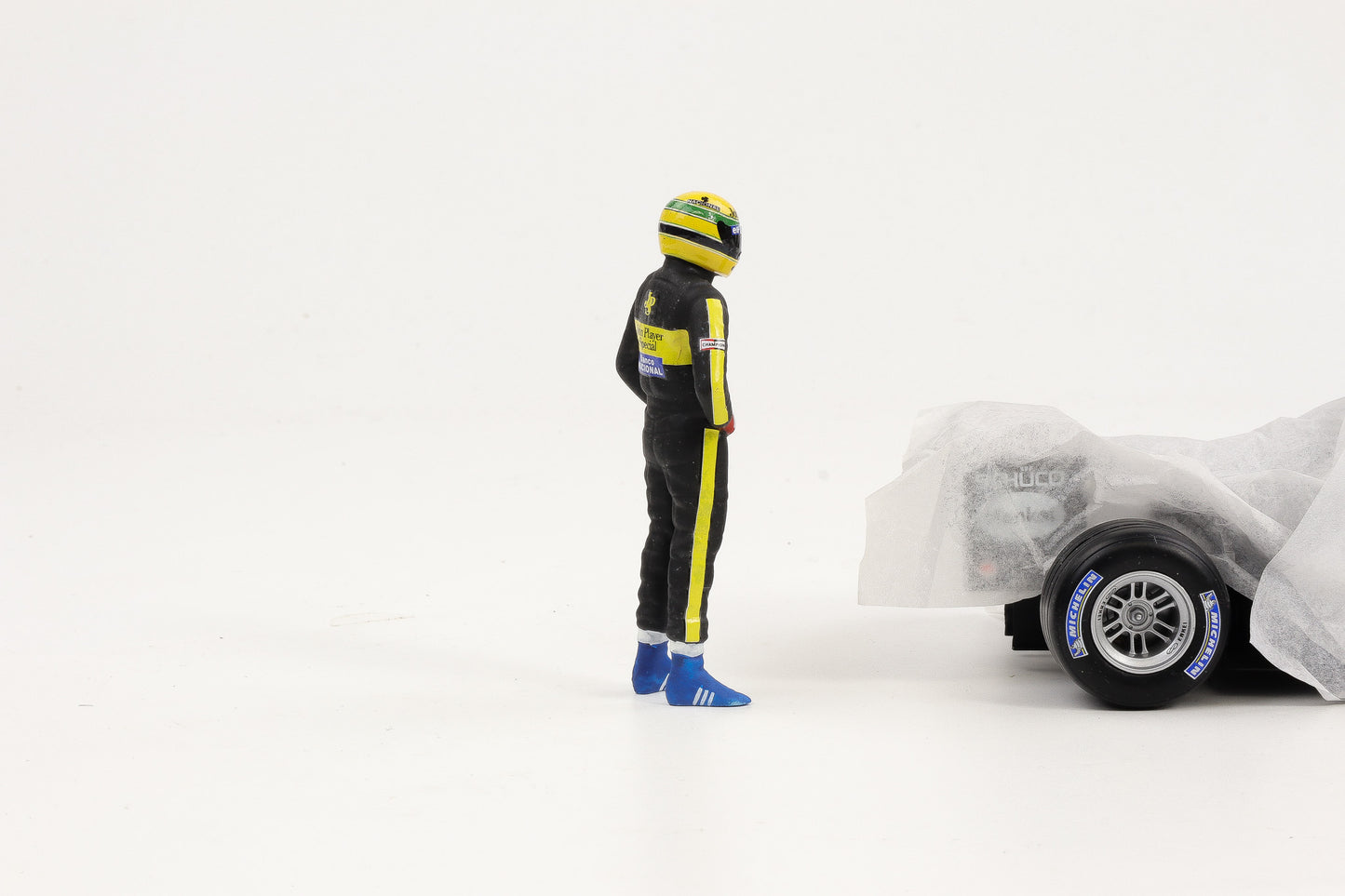 1:18 Cartrix Figur F1 Ayrton Senna Lotus 1985 Formel 1 ca. 10 cm