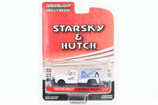 1:64 Starsky & Hutch 1969 Chevrolet C-30 Dually Wrecker Greenlight Hollywood