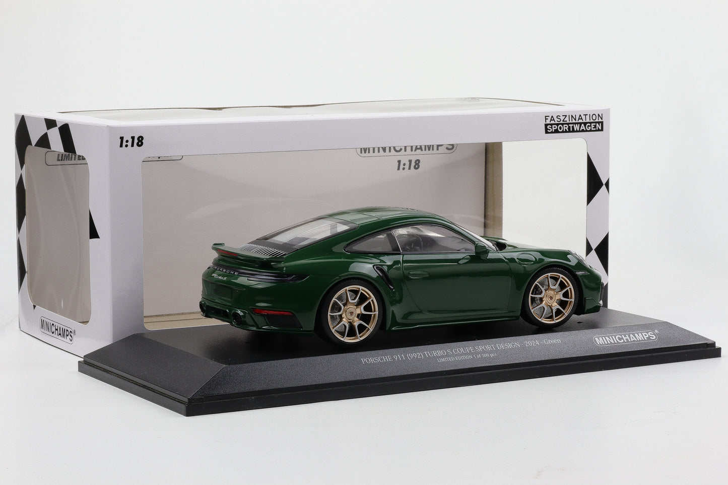 1:18 Minichamps Porsche 911 992 Turbo S Coupe Sport Design 2024 grün 300 pcs