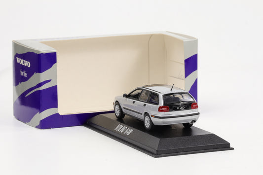 1:43 Minichamps Volvo V40 Estate silber metallic Dealer