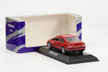 1:43 Minichamps Volvo S 60 R Sedan rot Dealer
