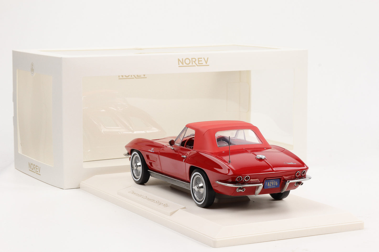 1:18 Norev Chevrolet Corvette Sting Ray Cabriolet 1963 Riverside rot Verdeck