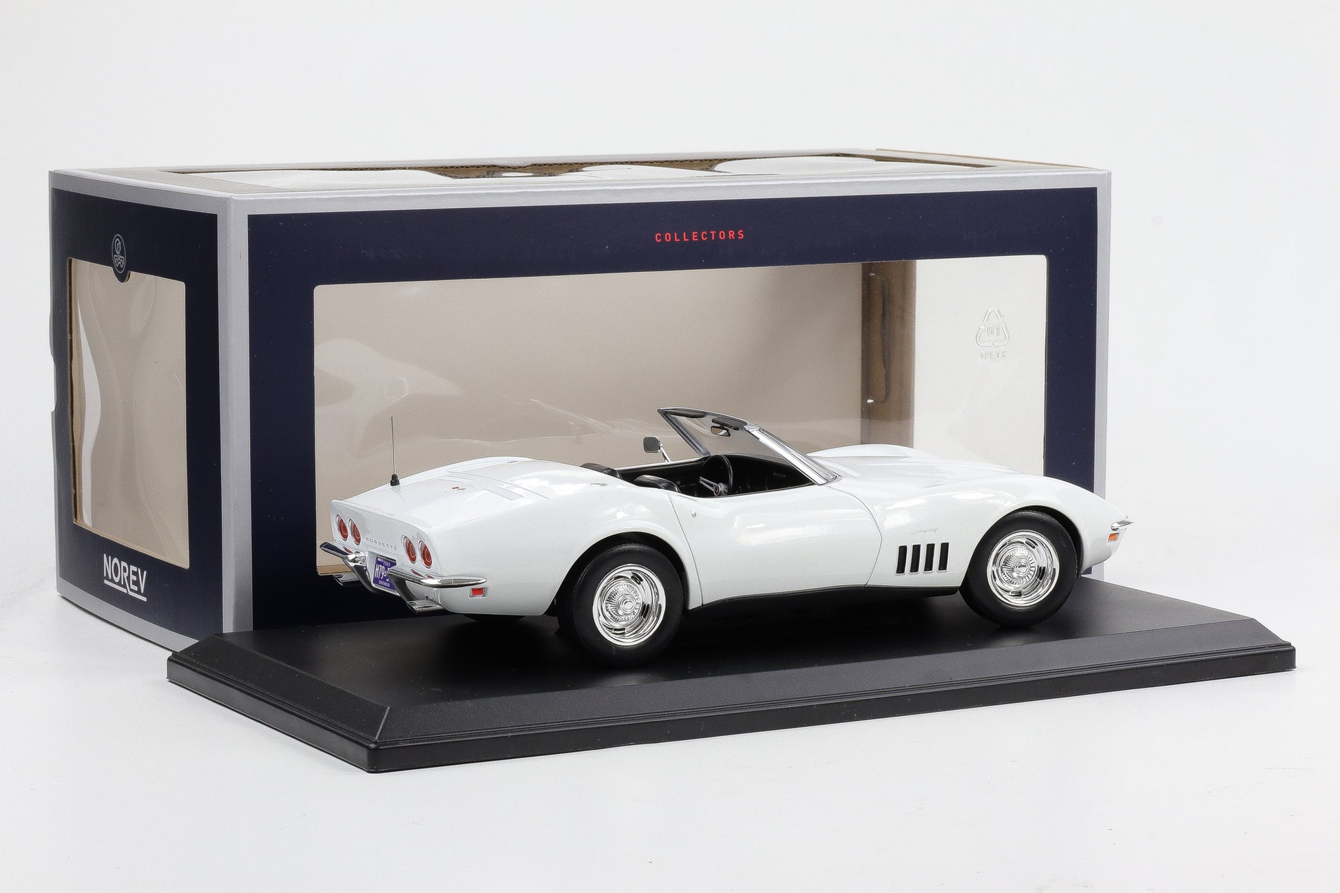 Modèle réduit Chevrolet Corvette Convertible 1969 Blanc Can Am White 1/18 Modèle réduit Chevrolet Corvette Convertible 1969 Blanc Can Am White 1/18
